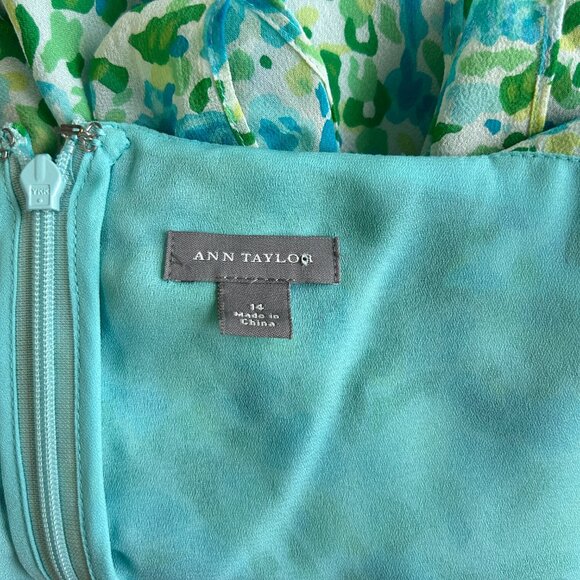 Ann Taylor Top Womens 14 Blue Green Floral Ruffle Sleeveless Silk Career Tank - Picture 9 of 9